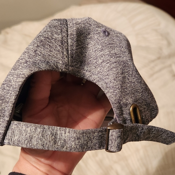 Men and or Womens Oakley and Norte Dame caps Combo - Picture 3 of 6